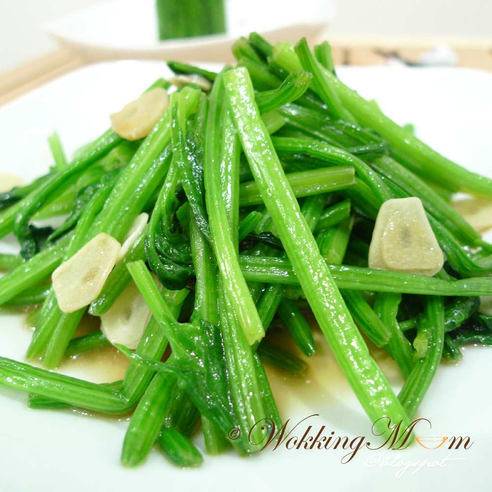 What's Wokking? Stirfry Spinach Stems with Garlic recipes