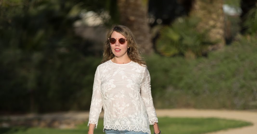 What to wear with a white eyelet top - Cheryl Shops