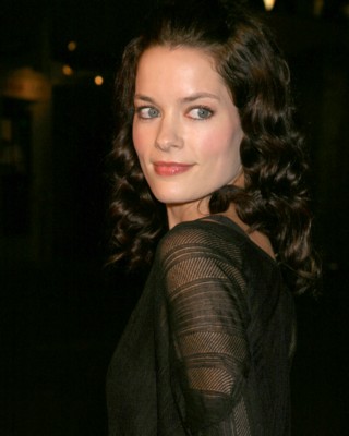 Girl of Sexy: Gina Holden