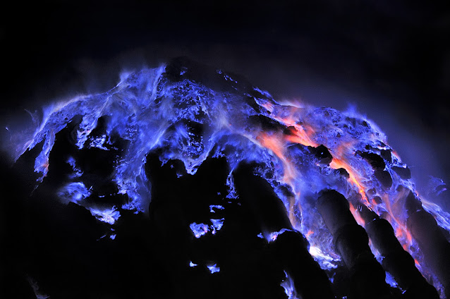 Spectacular Neon Blue Lava Pours From Indonesia's Kawah Ijen Volcano