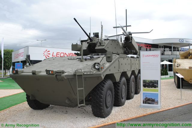 Centauro_VBM_Explorer_8x8_armoured_vehicle_UAV_Horus_UGV_TRP2_Leonardo_Eurosatory_2016_defense_exhibition_Paris_France_640_001.jpg