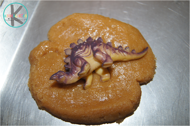 dinosaur cookies dinosaur cookies