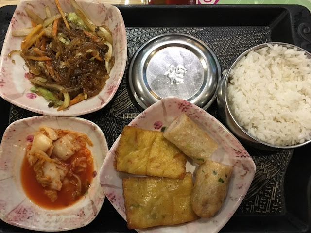 cari makanan Korea enak di Pluit Village Jakarta Mujigae