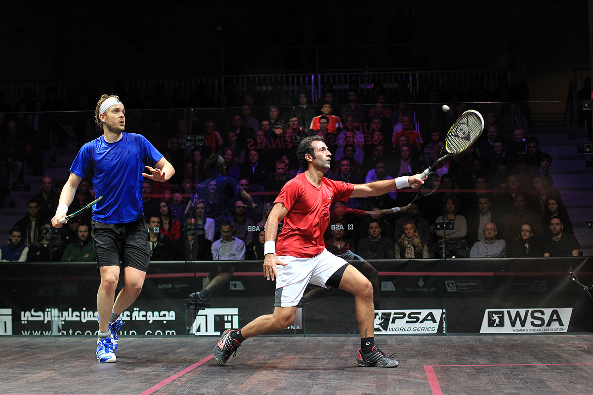 SERIOUS SQUASH Getting The Ball By Your Opponent From The Back Corners