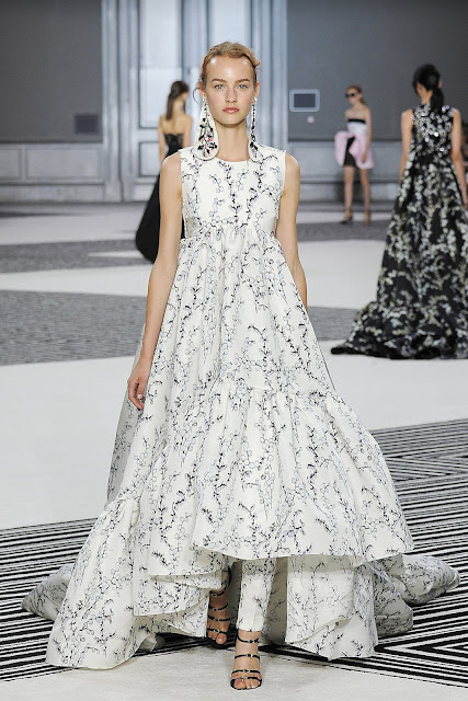 Giambattista Valli Fall 2015 Haute Couture - Paris Fashion Week 