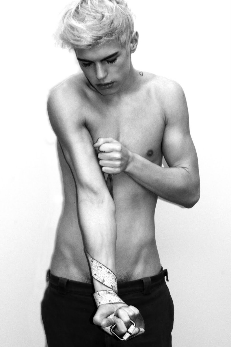 Dreams of Naughtiness: Zander Hodgson