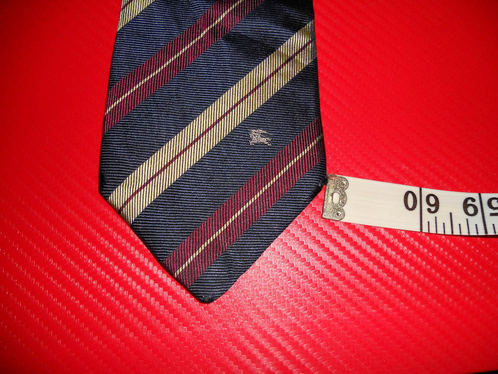 Lolipulp: BURBERRY'S Woven Silk Stripe Necktie