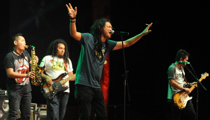 Hentakan Reggae Panaskan Panggung Nusa Dua Fiesta 2015