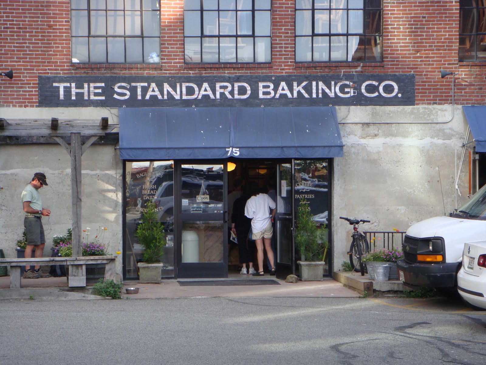 Delicious Dishings Portland Eats Standard Baking Co. And Duckfat