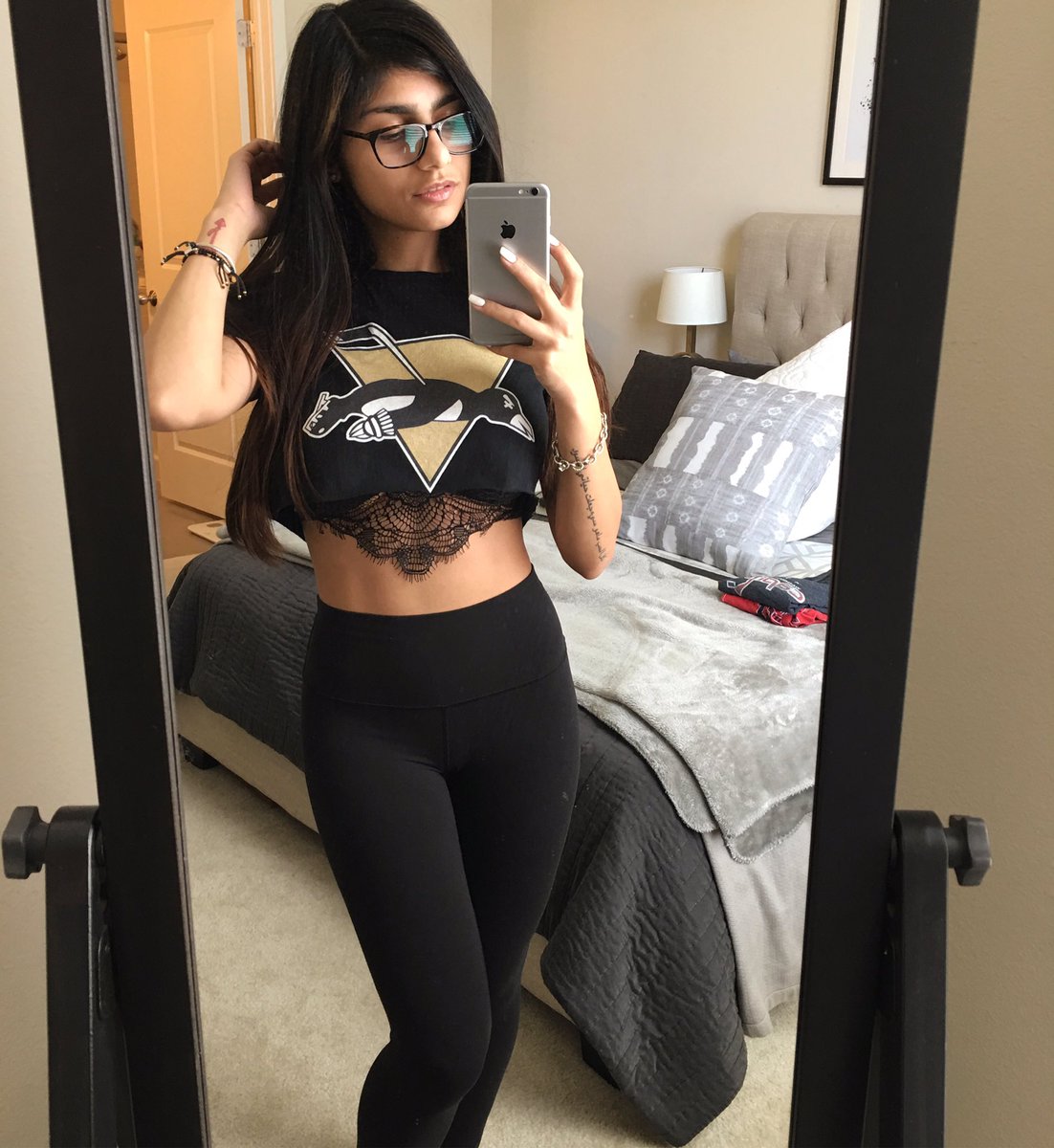 images of black women pole dancing girls cunt fuck with pineapples