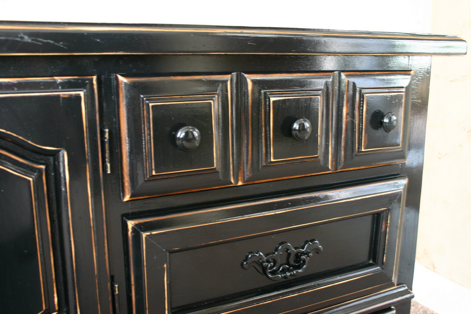 Doubletake Decor Large Broyhill Dresser