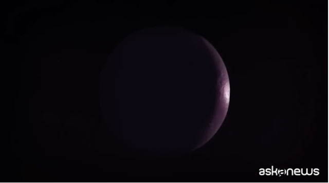 Hành tinh mới màu hồng Farout vừa được tìm thấy trong hệ Mặt Trời