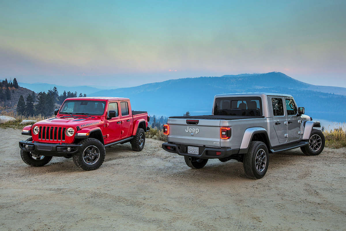 Jeep Brings Back the Pickup with the 2020 Gladiator (w/ 15 Photos