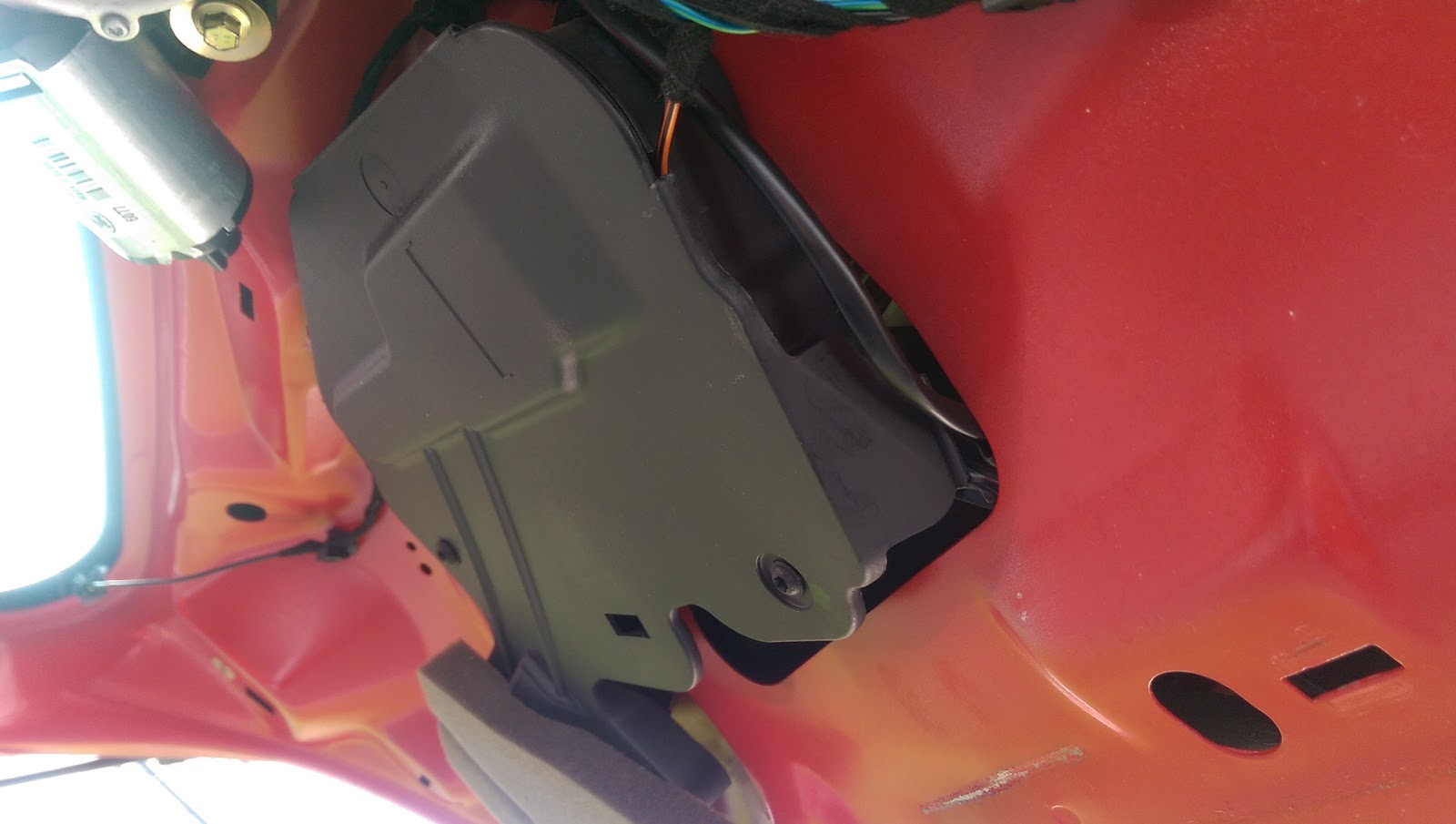 Andy Brown's blog Ford Fiesta Style 2007 remote boot release