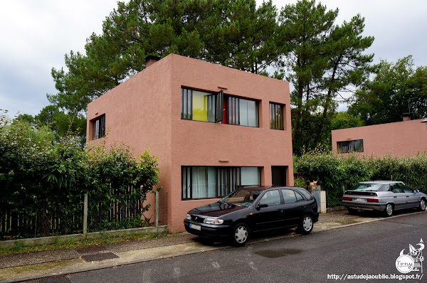 Lège-Cap-Ferret - Cité ouvrière (dix logements) - Quartier marocain  Architectes: Le Corbusier, Pierre Jeanneret  Construction: 1924