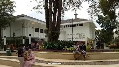 Taman Sejarah Bandung untuk Jalan-jalan Saat Puasa