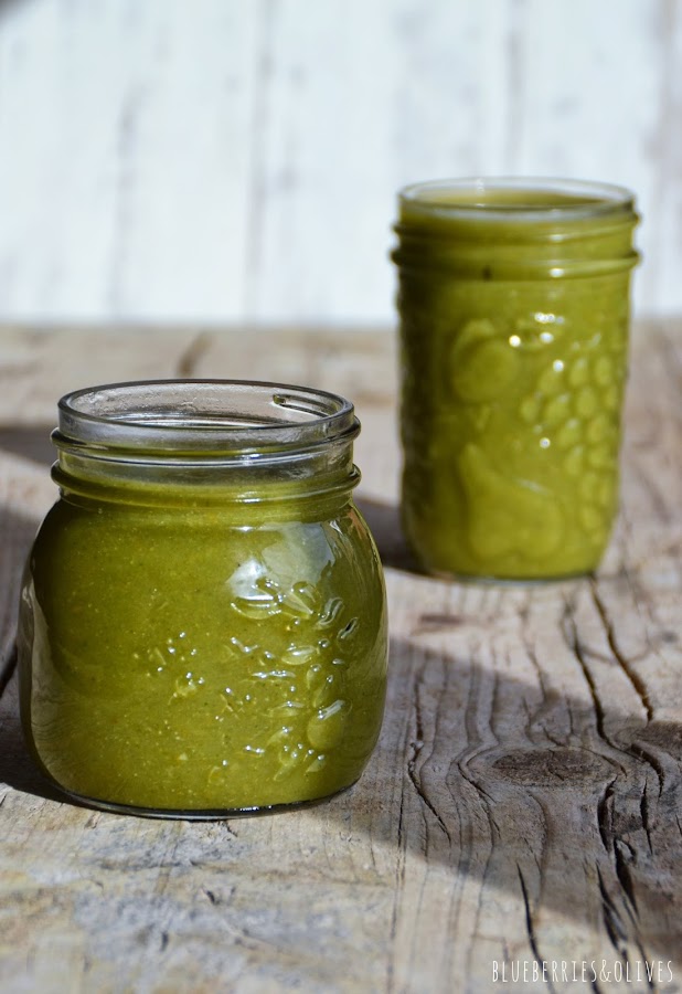 SMOOTHIE DETOX DE UVA, MANDARINA Y TÉ MATCHA 