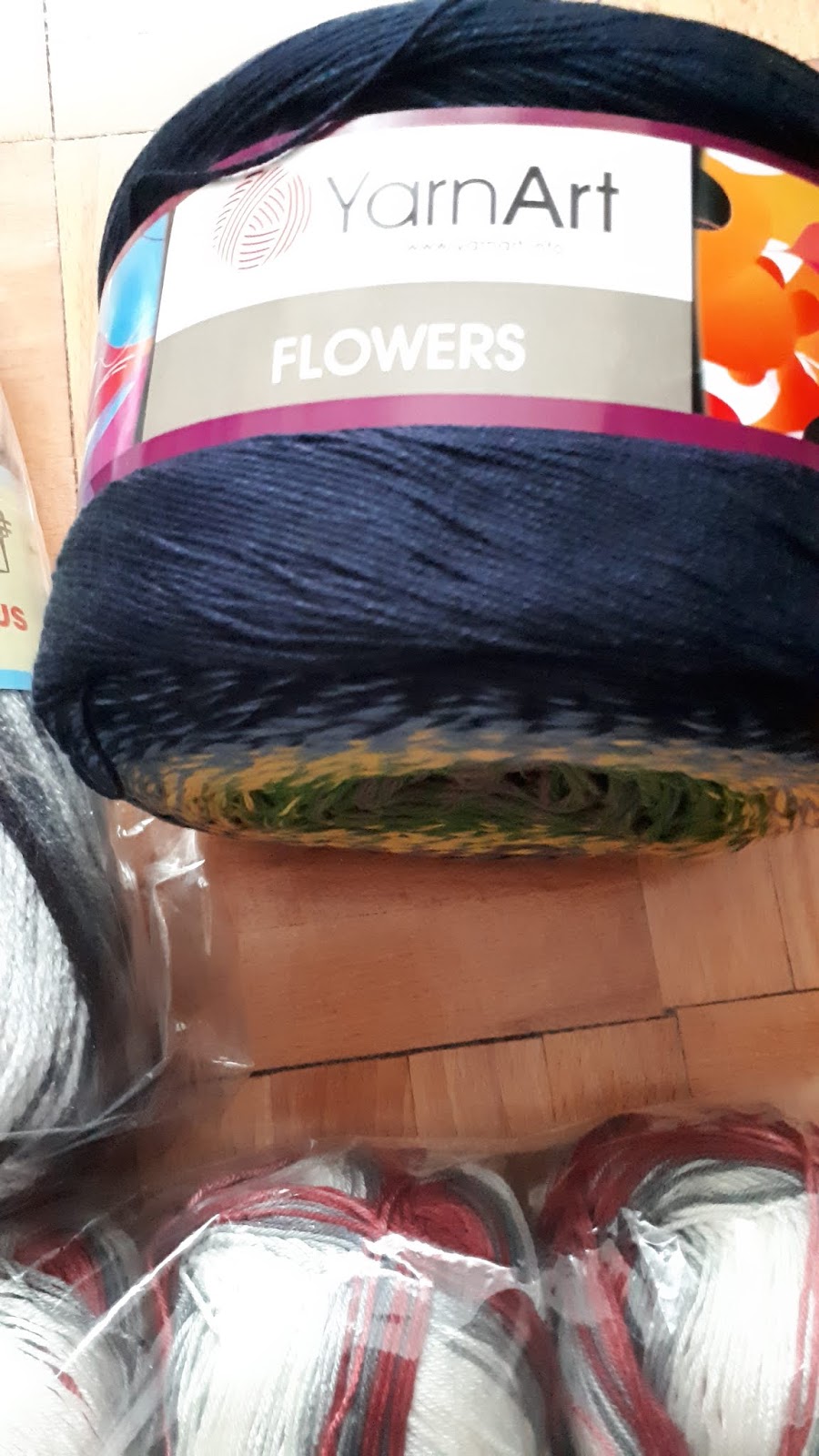 Chusta szydełkowa yarnart flowers