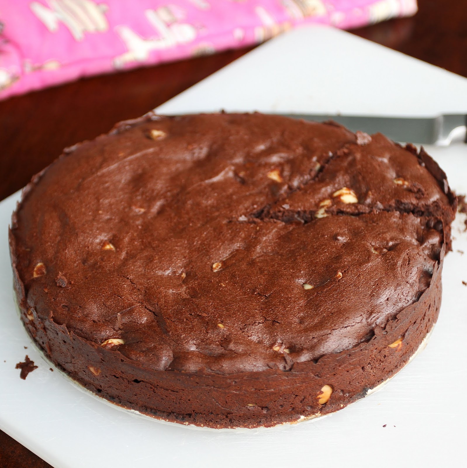 pepsakoy: Rich Chocolate &amp; Macadamia Fudgy Brownie Cake