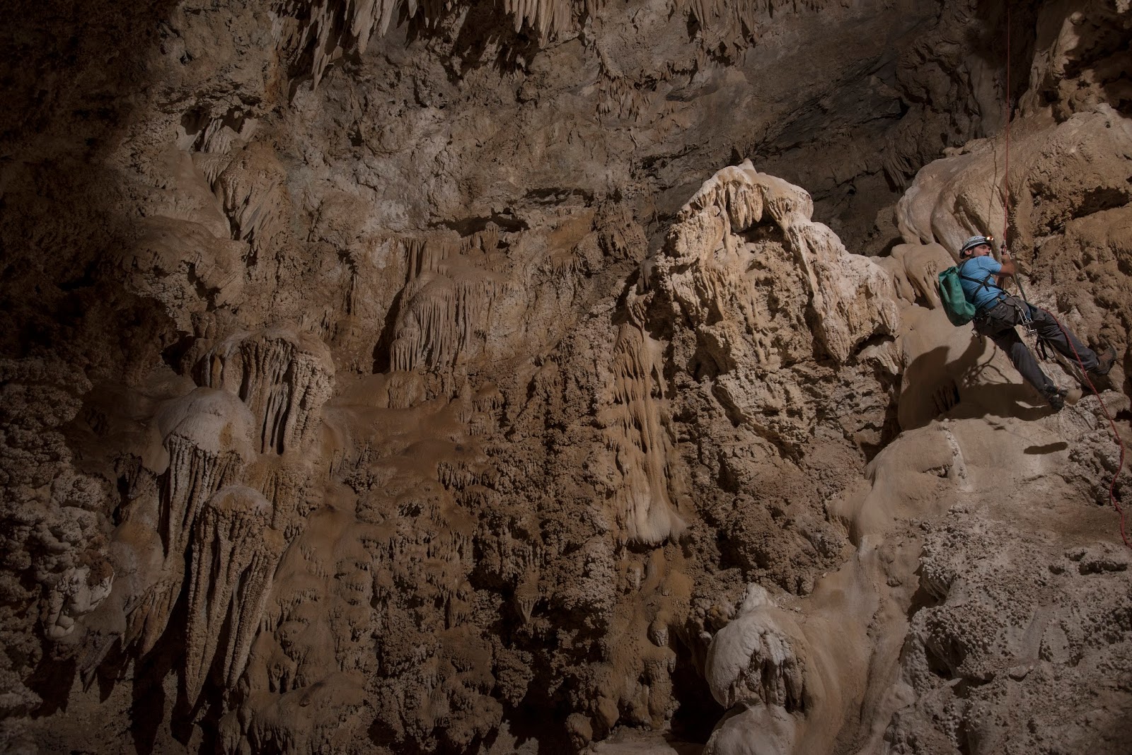 TEA KETTLE CAVE, NEVADA ADAM HAYDOCK