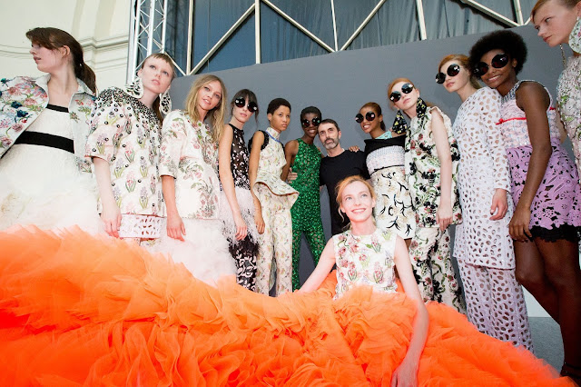 Giambattista Valli Fall 2015 Haute Couture - Paris Fashion Week - Backstage