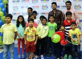 Cricket Star Suresh Raina with kids in mumbai