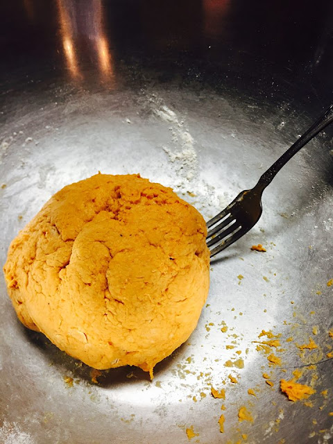 Hard to go wrong with a combination of pumpkin and crescent rolls. These crescent rolls have a hint of sweetness and fluffy texture from the pumpkin that make them addicting! Hard to go wrong with a combination of pumpkin and crescent rolls. These crescent rolls have a hint of sweetness and fluffy texture from the pumpkin that make them addicting!