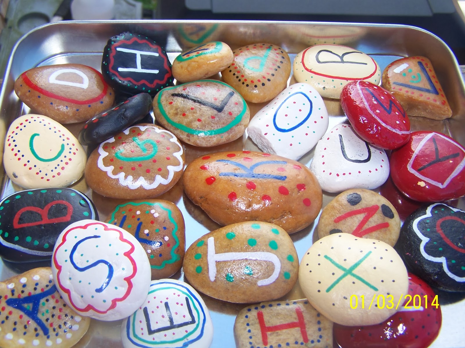 My Crafty World: Alphabet Toddler Rocks