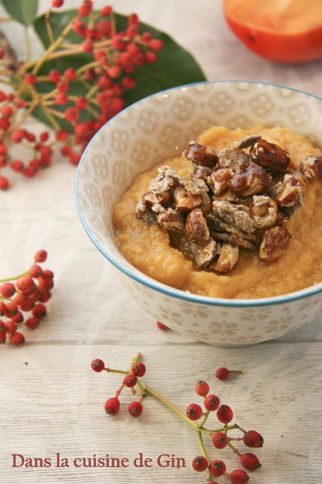 Compote pommekaki et son craquant sarrasin et noisette