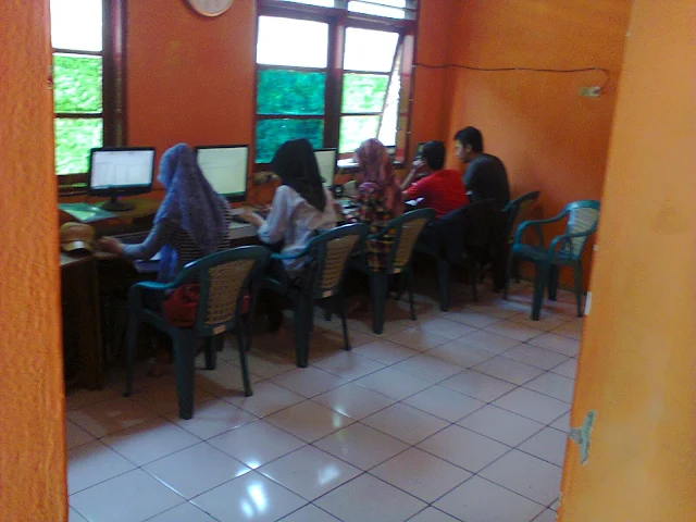 Institute It. Training | Kursus Komputer Jakarta Timur | Denny Febiana Nurhidayat | WA. +628978298280 | email : Siner.gi@live.com