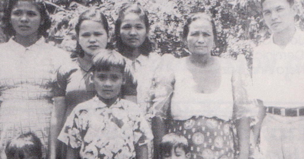 paleric: FAMILY LIFE IN 1946