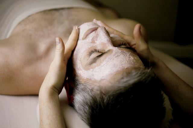 The Ritz-Carlton Toronto dubbed January as "Manuary" and specially promoted spa treatments for men.