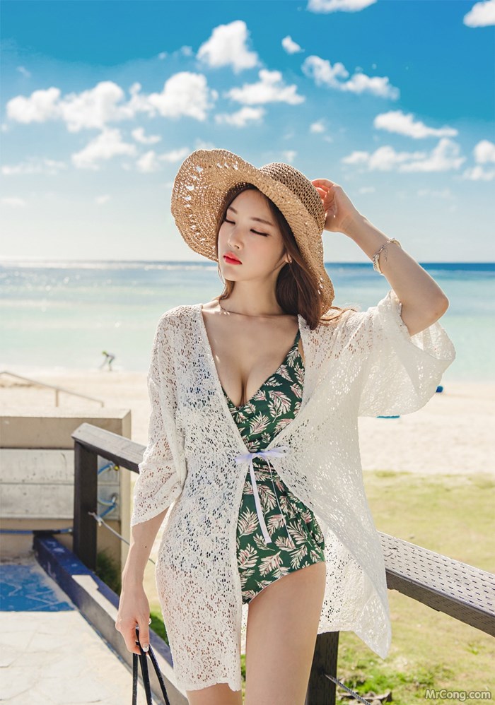 Enthralled with Park Jung Yoon&#39;s super sexy marine fashion collection (527 photos)