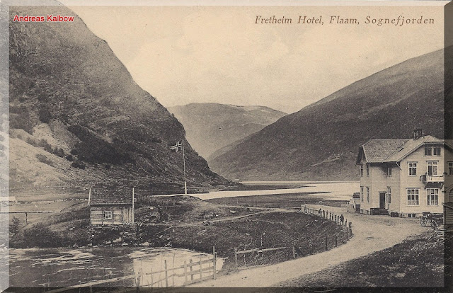 The English villa as seen in this 1910 photograph, was the first guesthouse to be opened by Christen Fretheim and it remains in operation today. Photo: Vogelfoto69.