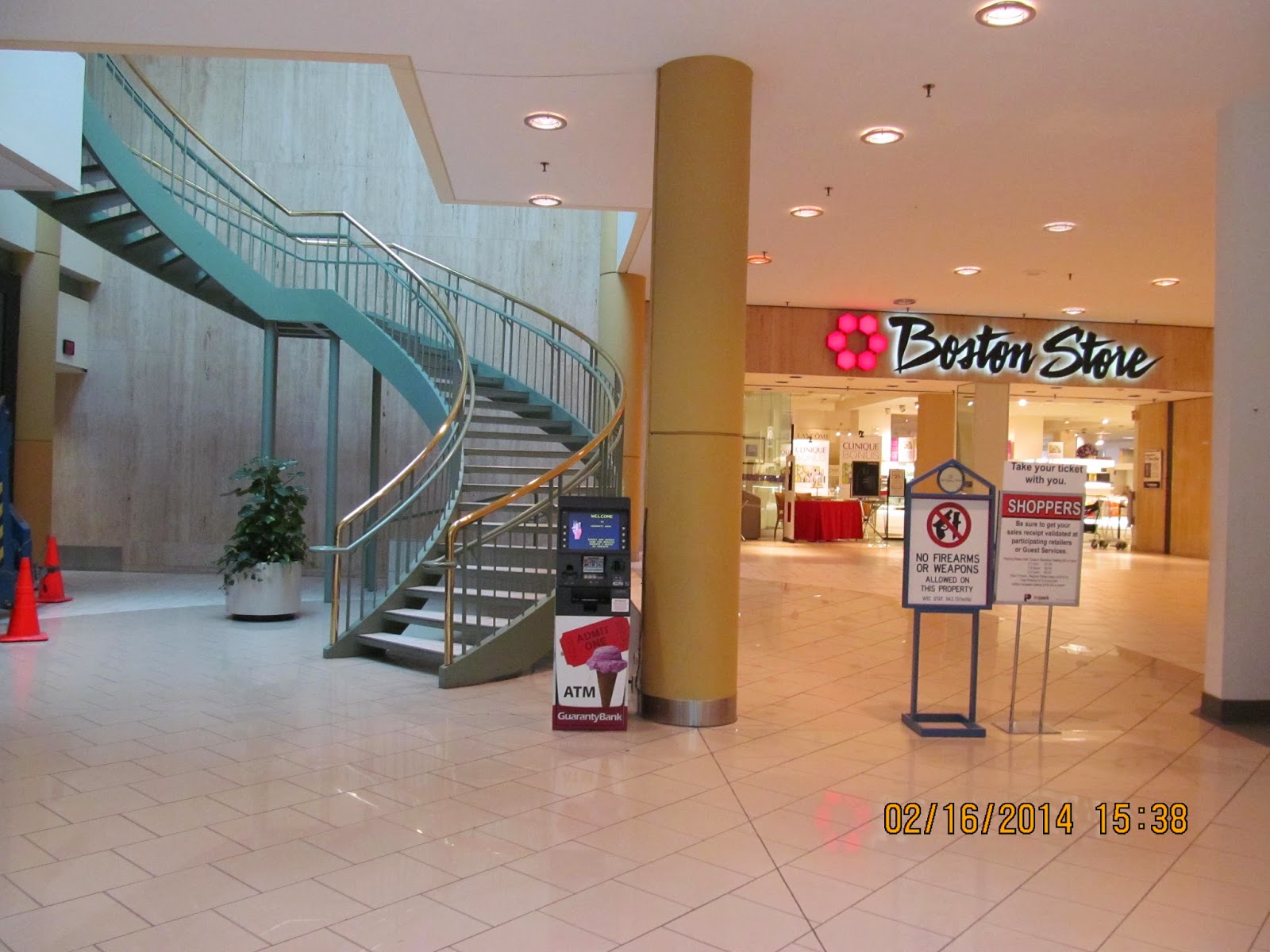 Trip to the Mall The Shops of Grand Avenue (Milwaukee, WI)