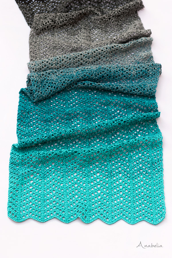 Light chevron stitch scarf, Free Pattern, Anabelia Craft Design