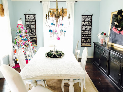 Christmas dining room decorated- The Style Sisters