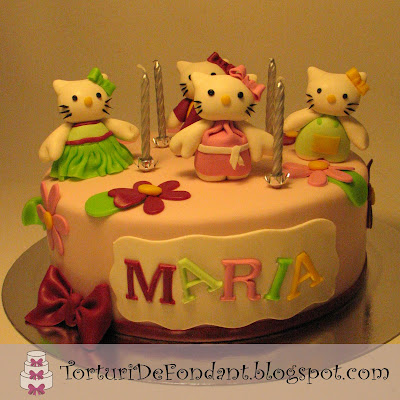 Tort Hello Kitty pentru Maria