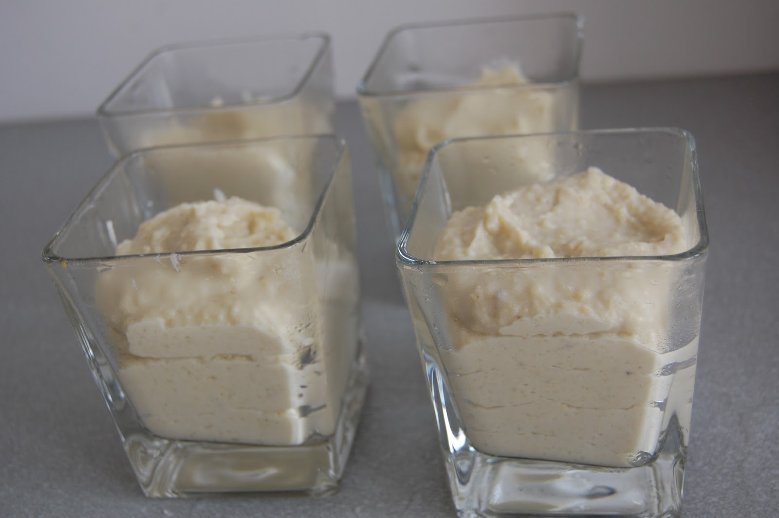 Wyprawy kulinarne Kokosowy pudding jaglany z musem malinowym