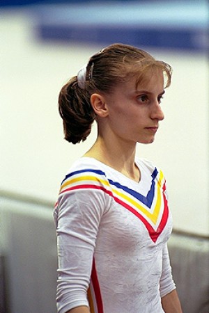 Claudia Presecan, gimnasta, componenta a lotului olimpic roman de gimnastic...
