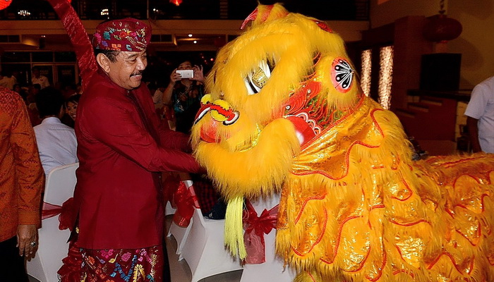 Peringatan Hari Imlek, Wagub Cok Ace Dorong Semangat Kebersamaan