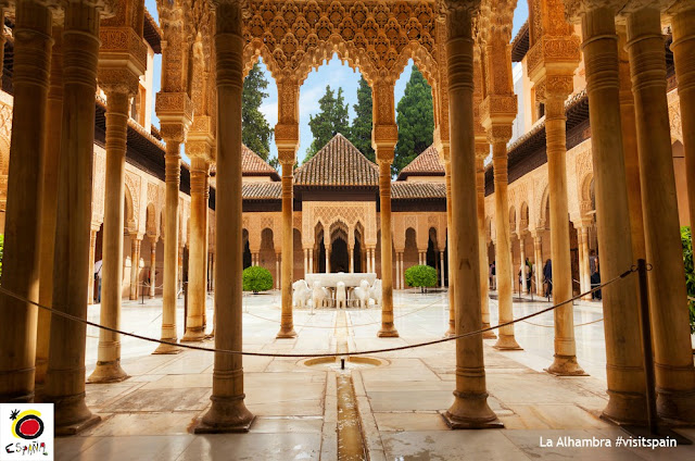 Patio de los Leaones - Alhambra, Granada, Espanha