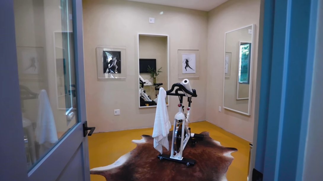 45 Interior Design Photos vs. 3961 Oeste Ave, Studio City, CA Luxury Home Tour