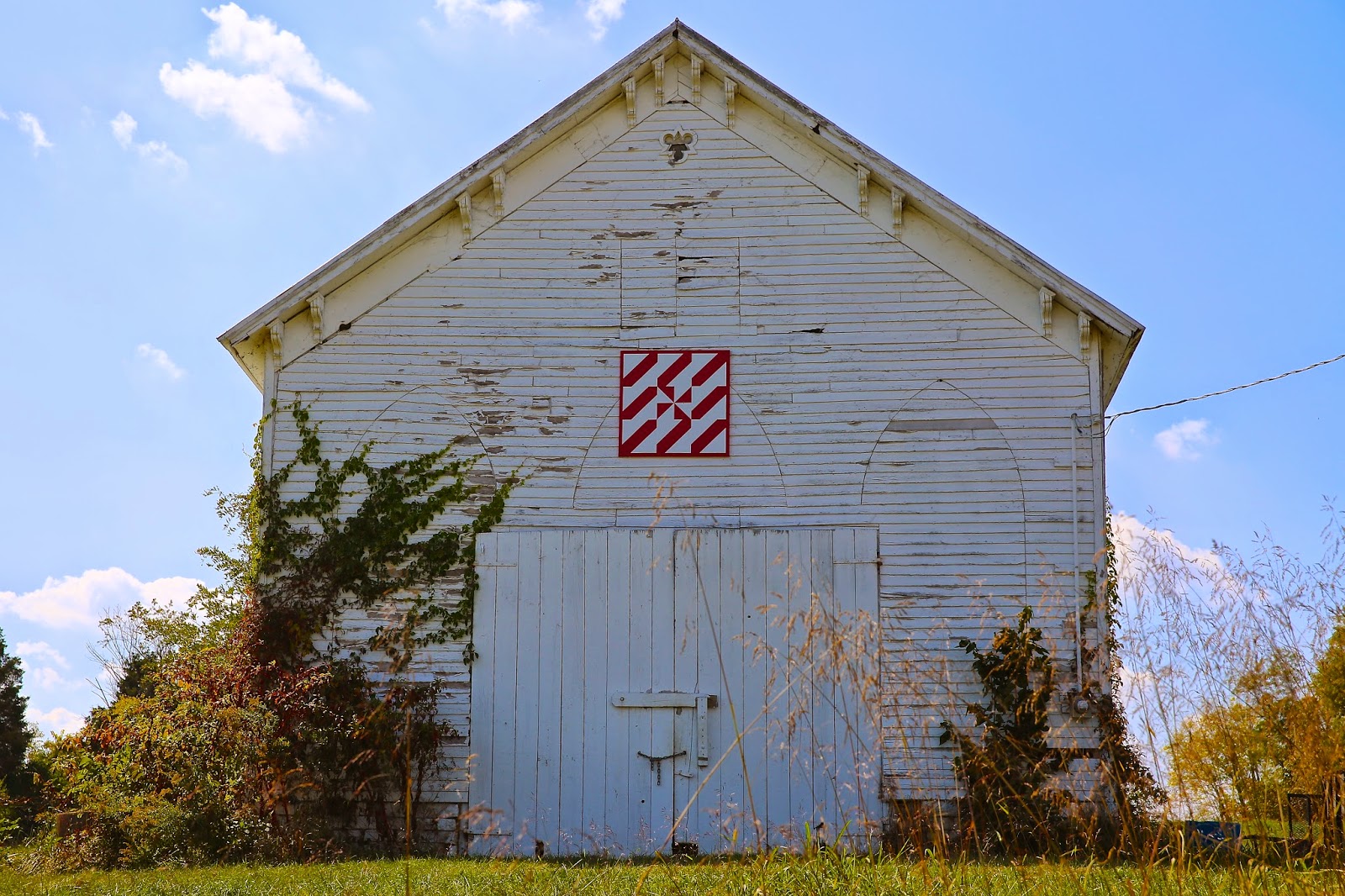 Sweet Southern Days Old Kentucky Tobacco Barns