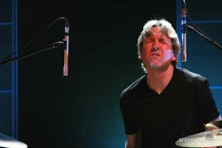 magnus oström konser e.s.t jakarta