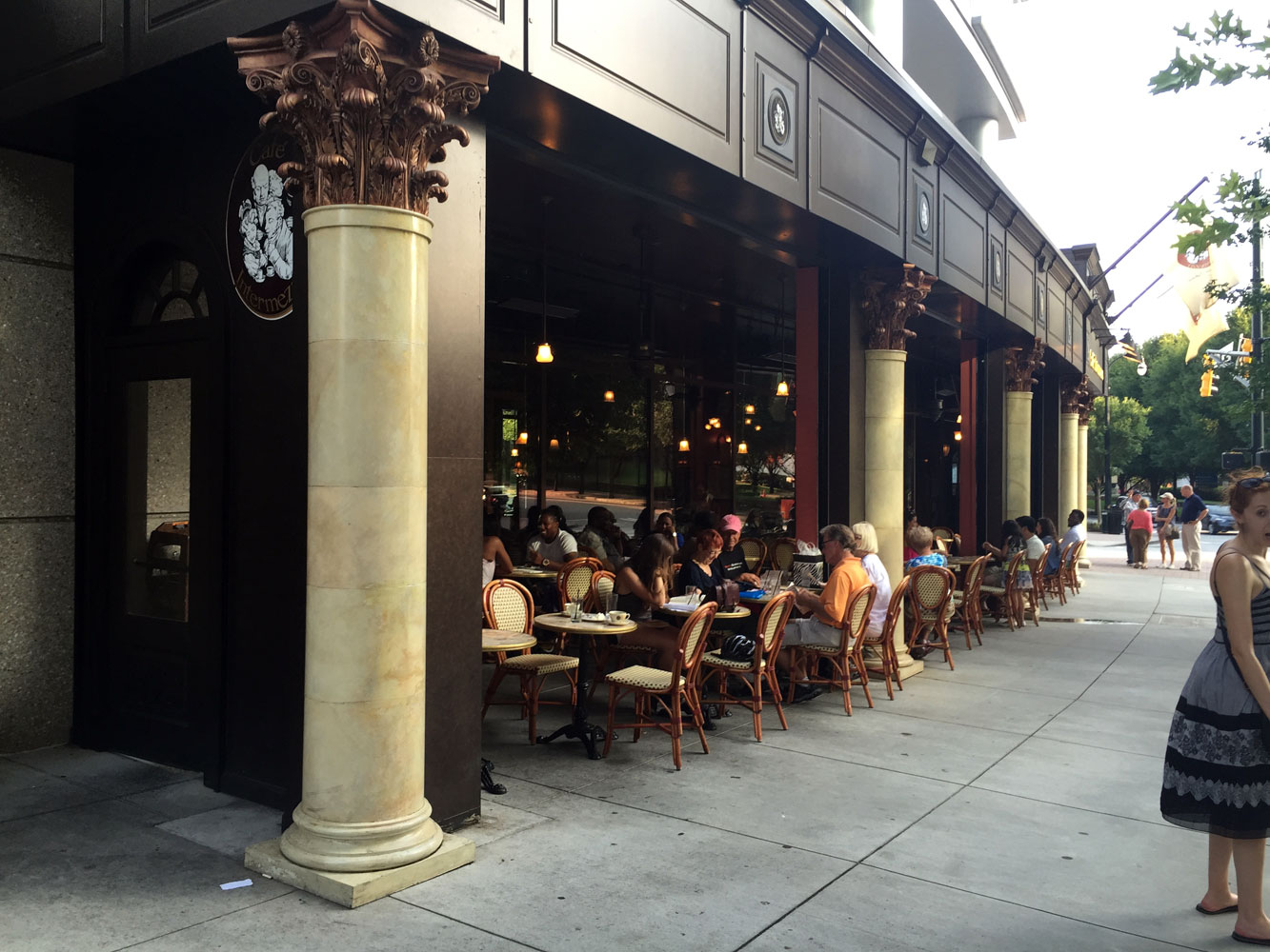 Independent Restaurant Review Cafe Intermezzo Park Place At Other Restaurants In The Same Mall Include Very Good Tapas At Eclipse Di Luna Across Courtyard Steaks Mckendrick S Sage Woodfire Grill And Of