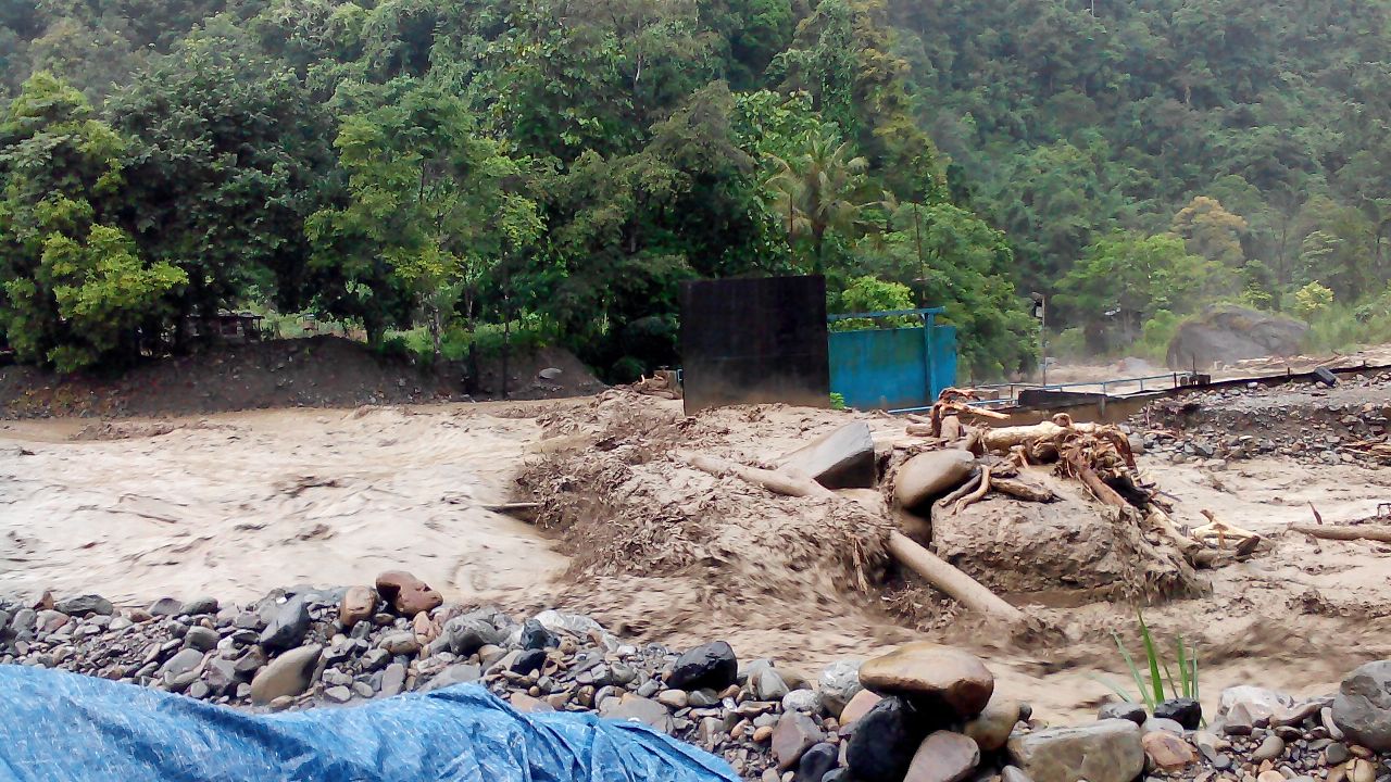 Keadaan Banjir Lumpur  di Sungai Kadamaian Membimbangkan 