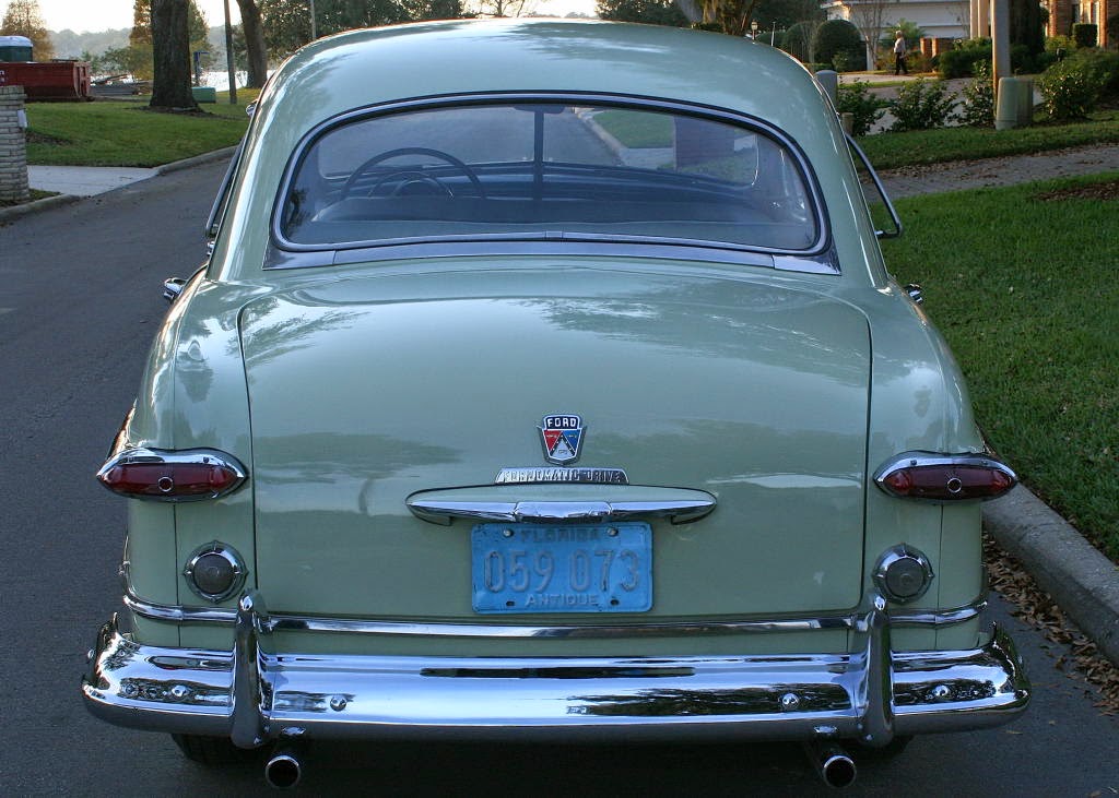Ford Fordor Deluxe