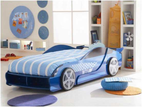 Jugendzimmer-Auto-Bett-Design-blau