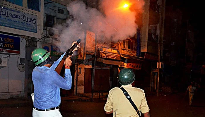 Vadodara, Communal riots, Gujarat, Ahmedabad, Communal violence